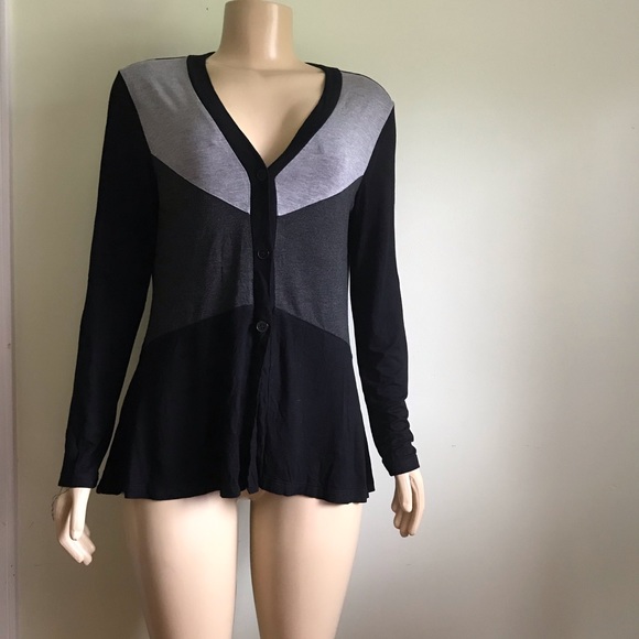 Cable & Gauge Tops - Cable & Gauge🍷Beautiful stylish high low cardigan
